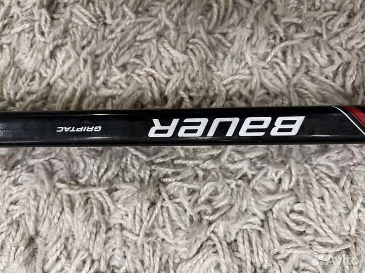 Клюшка хоккейная