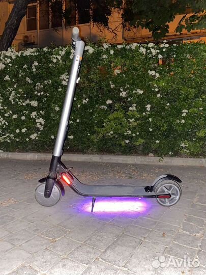 Электросамокат Ninebot Kickscooter ES2