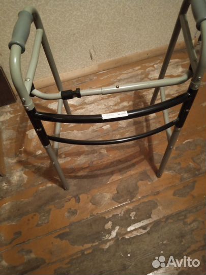 Ходунки шагающие для взрослых