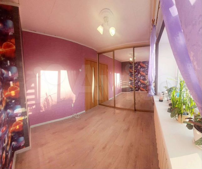 Комната 27 м² в 3-к., 3/6 эт.