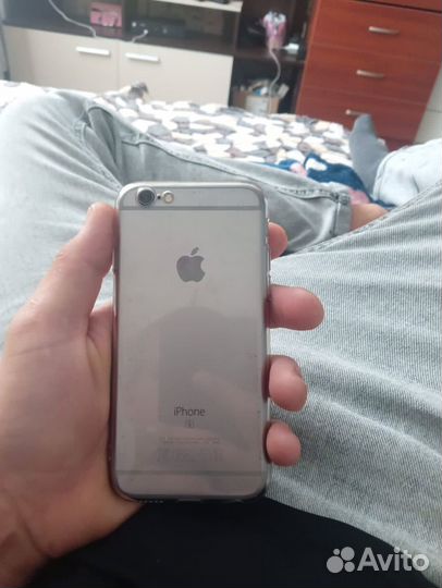 Телефон iPhone 6s