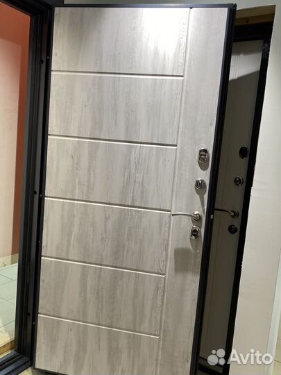 Дверь входная для частного дома с терморазрывом