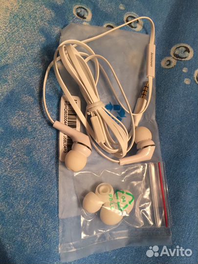 Наушники Lenovo