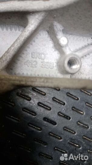 Опора амортизатора передняя левая Audi A4 B8