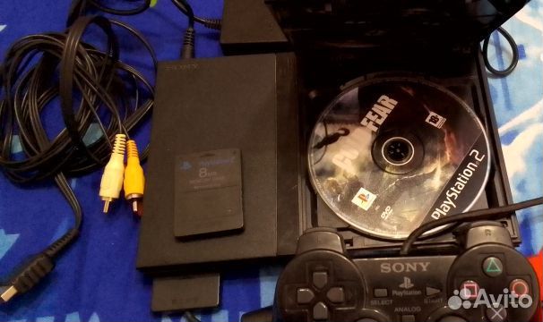 Продам игровую приставку сони плайстаишнел2