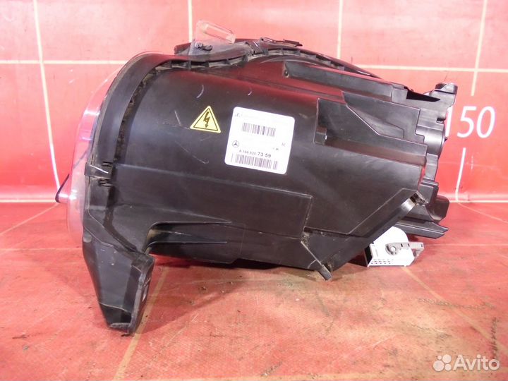 Фара правая Mercedes-Benz M-Class