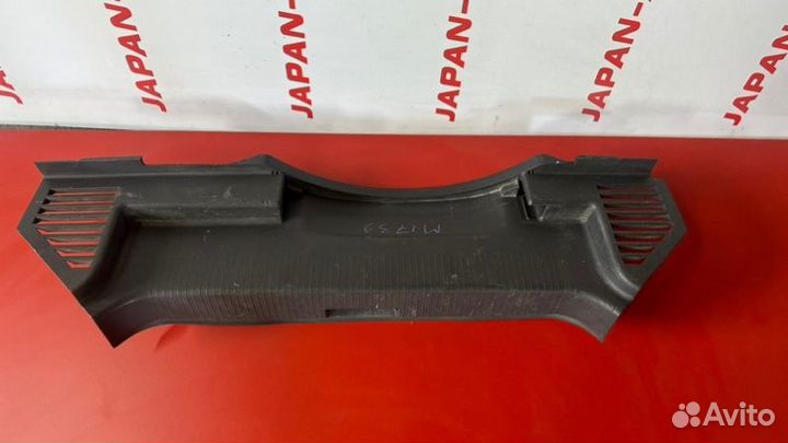 Накладка пластиковая багажника Opel Astra H 1.6