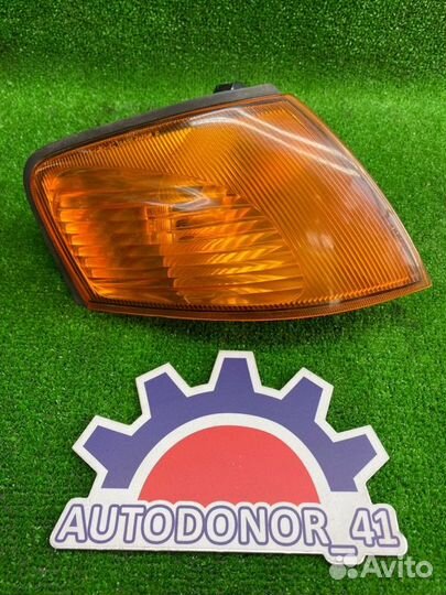 Габарит передний правый Nissan Ad vhny11 QG18DE