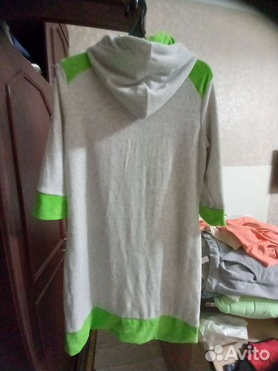 Халат махровый женский с капюшоном