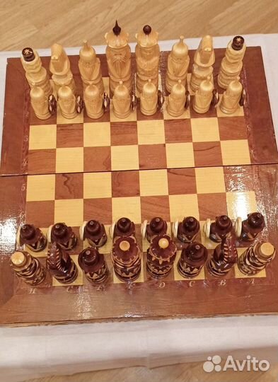 Шахматы резные деревянные