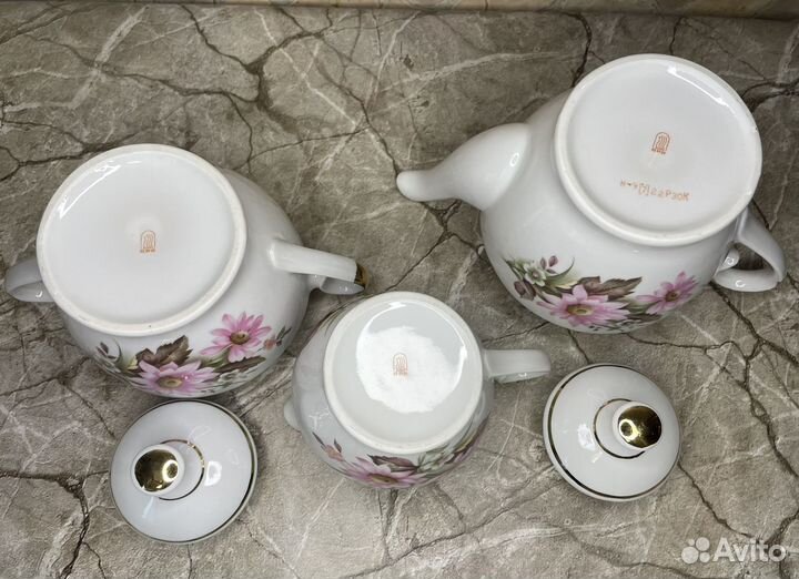 Предметы чайного сервиза Рига