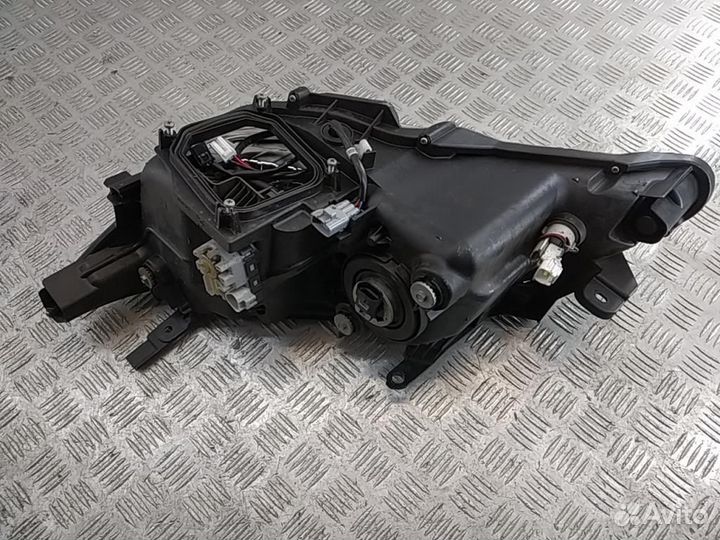 Фара правая Toyota Camry