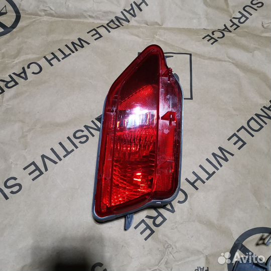 Фонарь в задний бампер левый тойота рав 4 V40