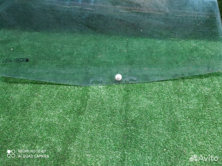 Стекло двери переднее правое Ford Fusion 2002-2012