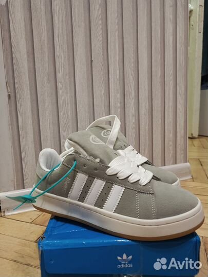 Кроссовки adidas