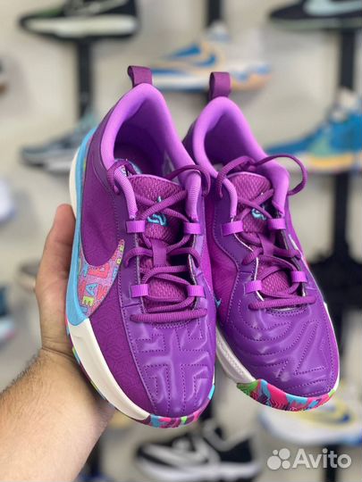 Баскетбольные кроссовки Nike Freak 5