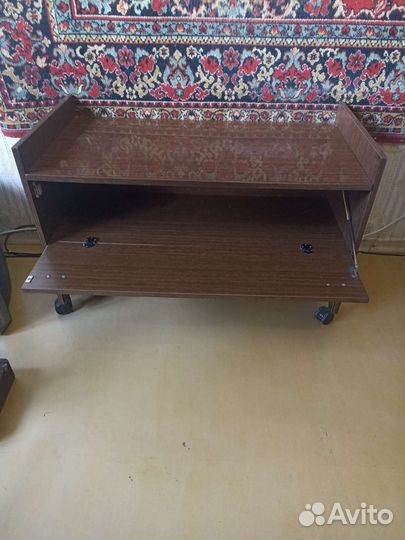 Тумба под телевизор