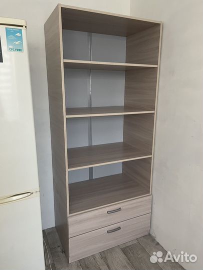 Стеллаж с полками и ящиками