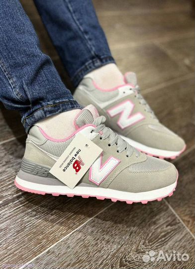 Женские кроссовки NB 574