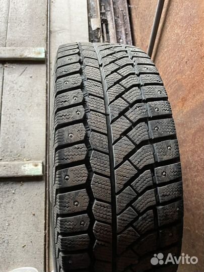 Viatti Brina Nordico V-522 205/65 R16