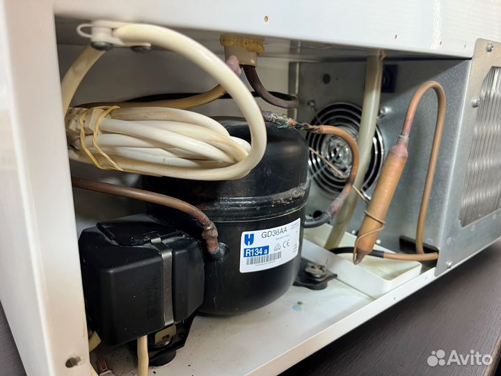 Холодильный шкаф