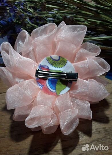 Бант на заколке новый