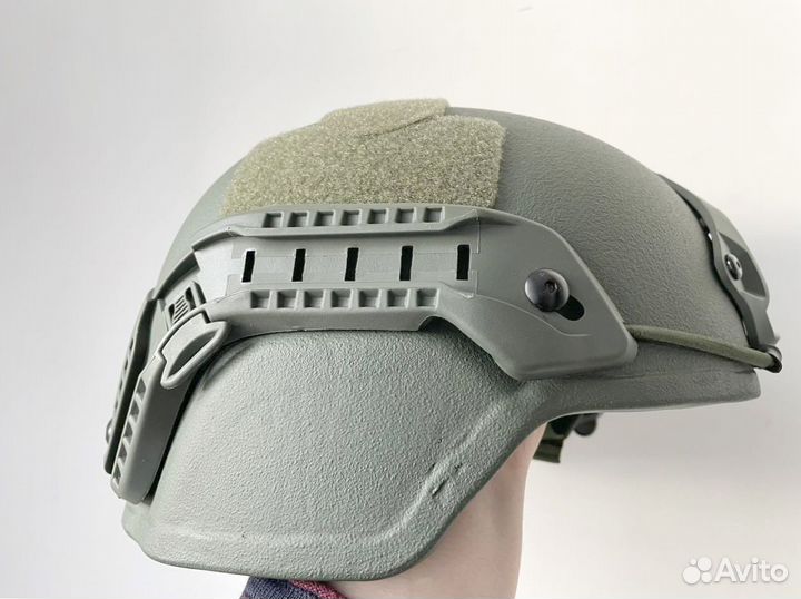 Шлем с ушами
