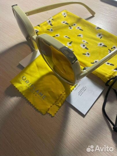 Солнцезащитные очки женские Oriflame