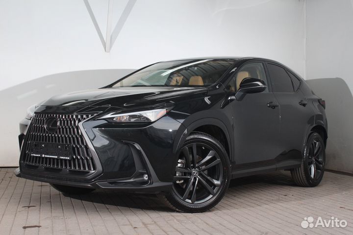 Lexus NX, 2022