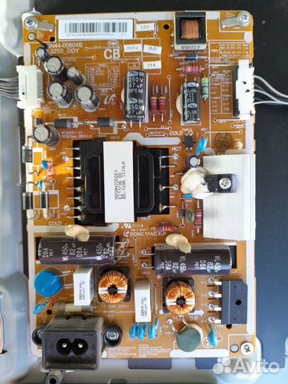 Samsung UE32F4000AW матрица повреждена