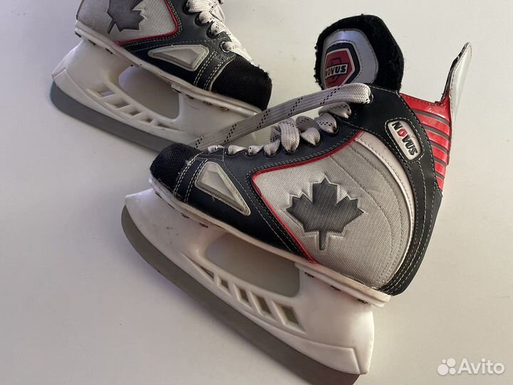 Коньки хоккейные Novus