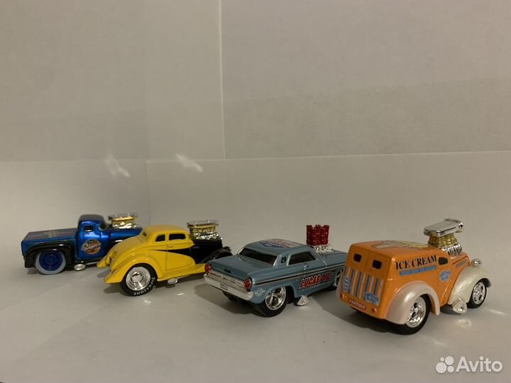 Машинки maisto muscle machines 1:64