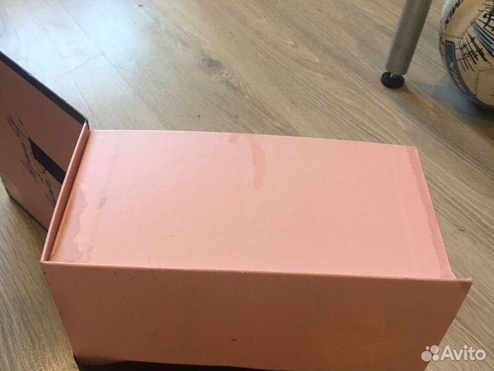 Корбка для девочек розовая немношка обрисованоя