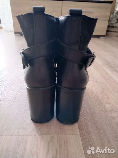 Ботинки женские 40 размер