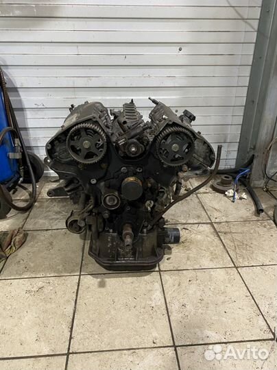 Двигатель с коробкой на Kia Magentis