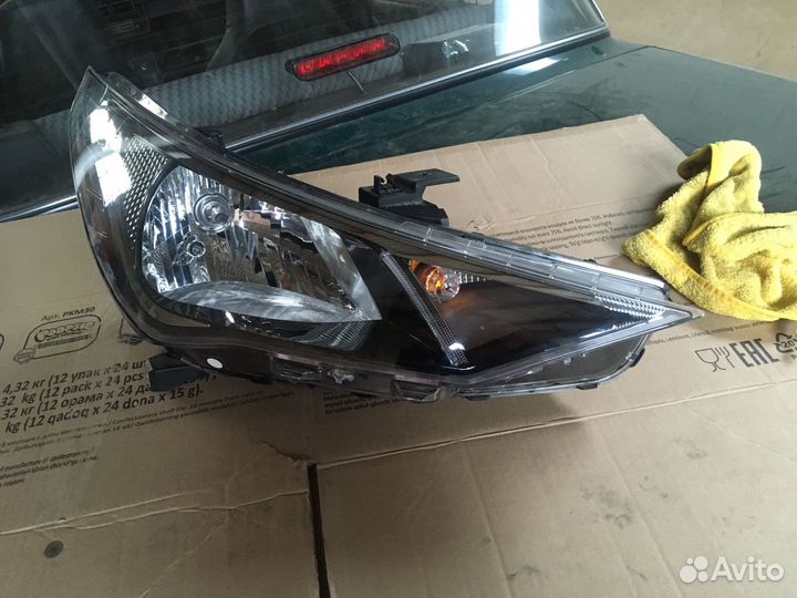 Hyundai салярис 2 Правая фара рестайлинг