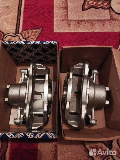 Передние Суппорта на Mitsubishi Lancer 9