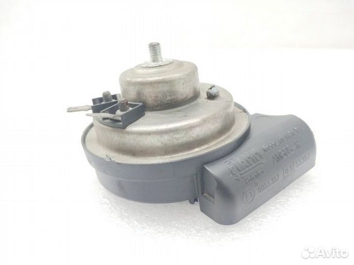 Звуковой сигнал (клаксон) Mercedes-Benz C-Class