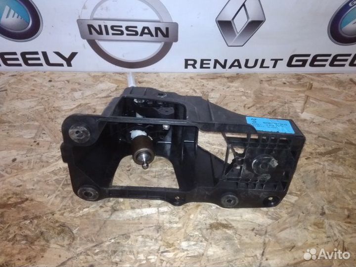 Кулиса коробки передач МКПП АКПП CVT Renault fluen