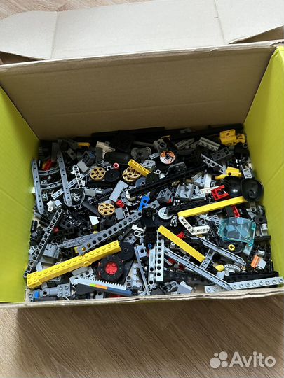 Коробка лего техник Lego Technic