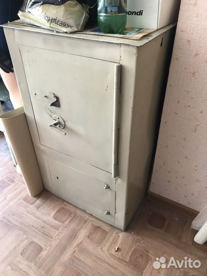 Сейф металлический Б/У