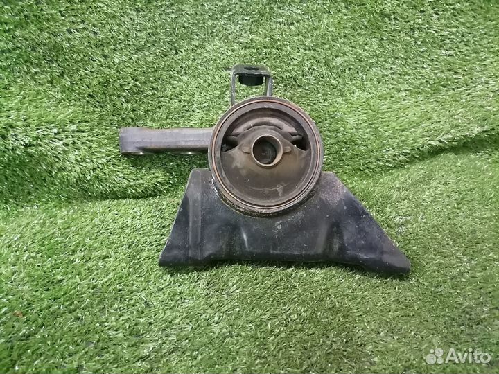 Опора двигателя (подушка двс) правая B25D-39-06YC