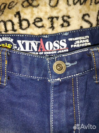 Джинсы на мальчика 25размер. Синего цвета