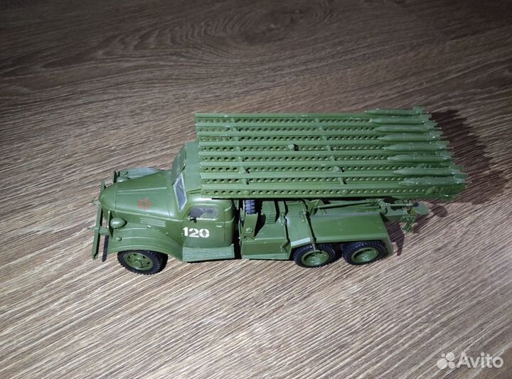 Собранная модель масштаб 1:35, ручной сборки