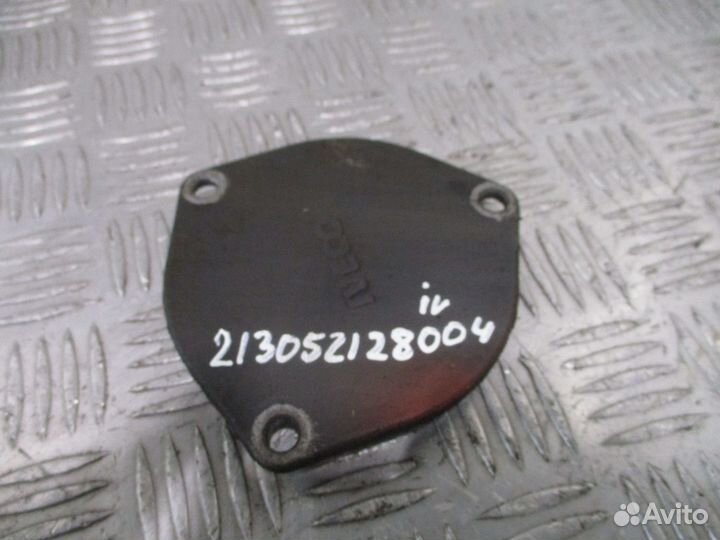 Крышка передняя Iveco 504068516