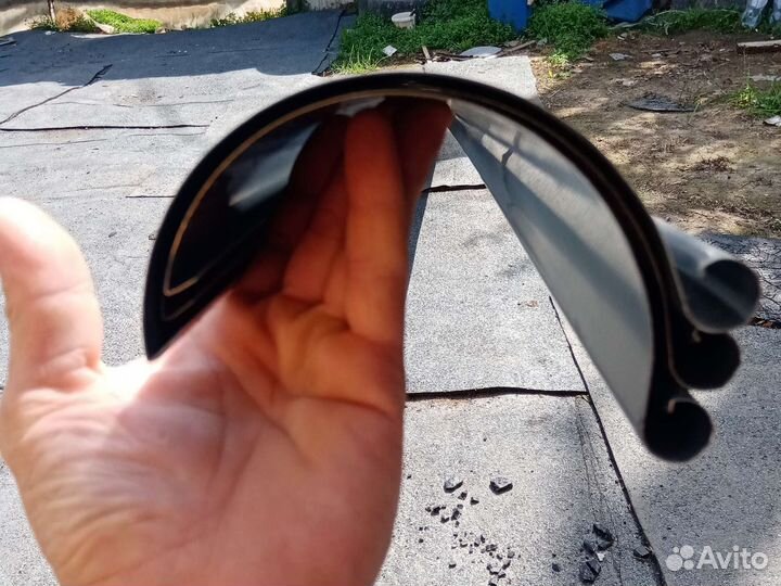 Желоб водосточный