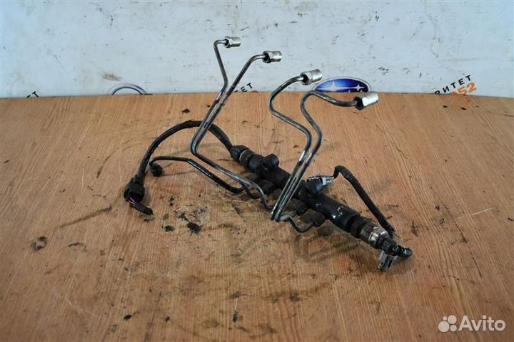 Топливная рейка Toyota Avensis универсал 1CD-FTV