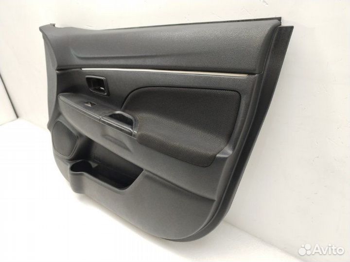 Обшивка двери передняя правая Mitsubishi Asx GA3W
