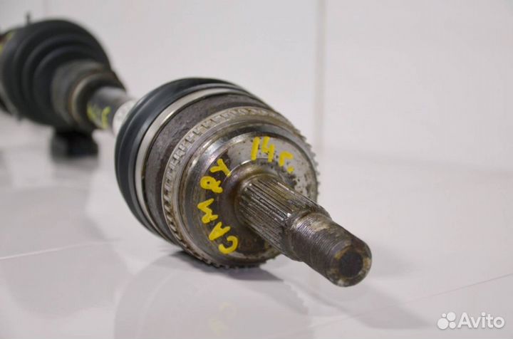 Приводной вал передний правый Toyota Camry V50