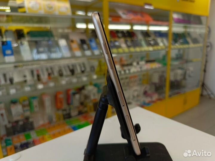 Samsung Galaxy A6, 3/32 ГБ